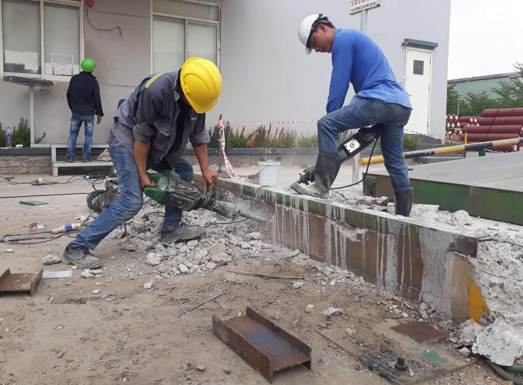 Constructing and completing concrete cutting drilling in Phuoc Tan